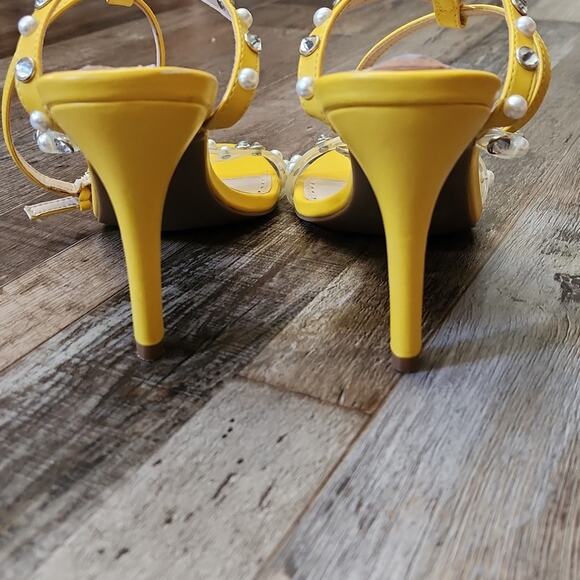 Adrienne Vittadini Yellow High Heel Sandals Studded Faux Pearl & Rhinestones 10 - Picture 5 of 9